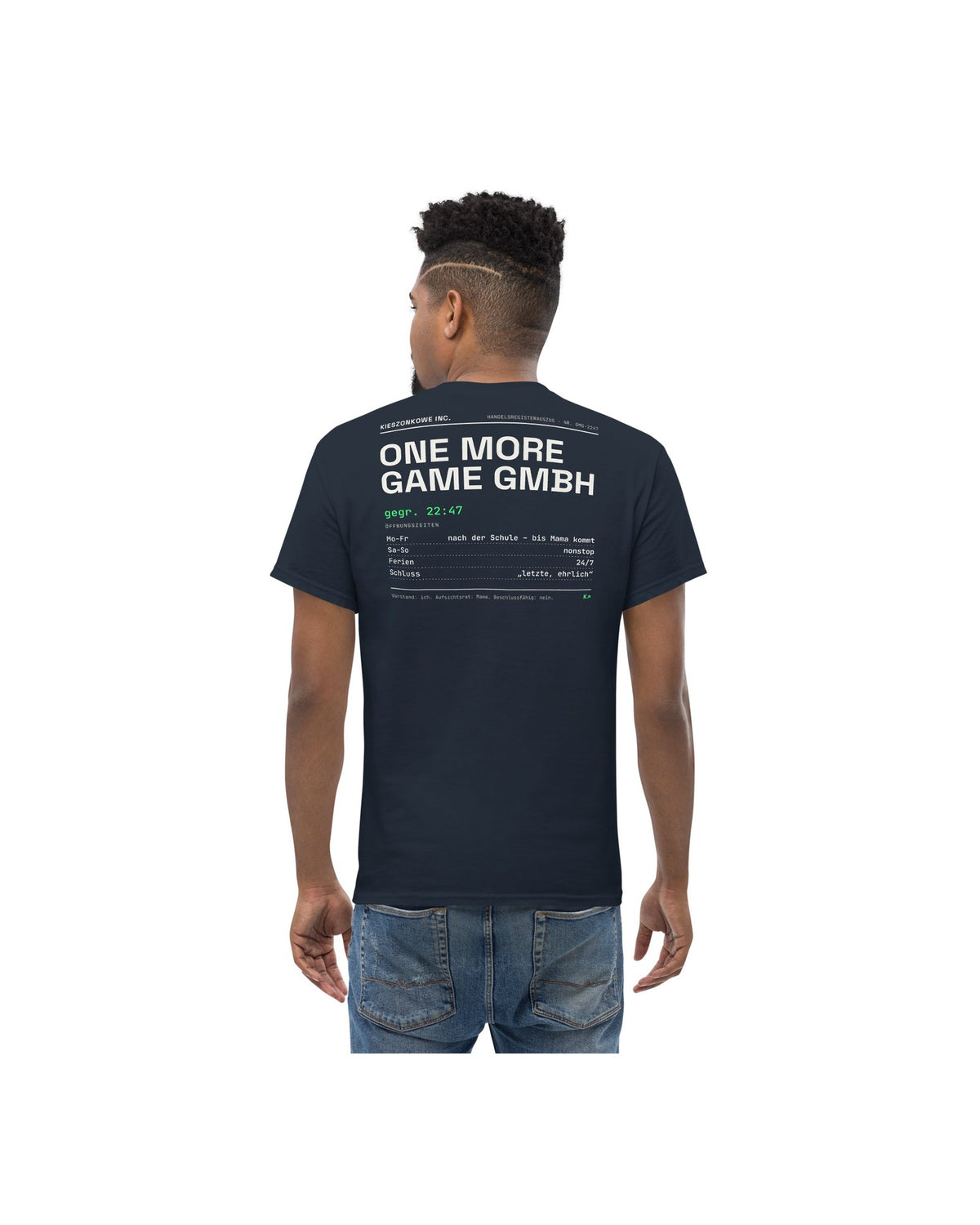 T-Shirt One More Game GmbH in navy — am Model