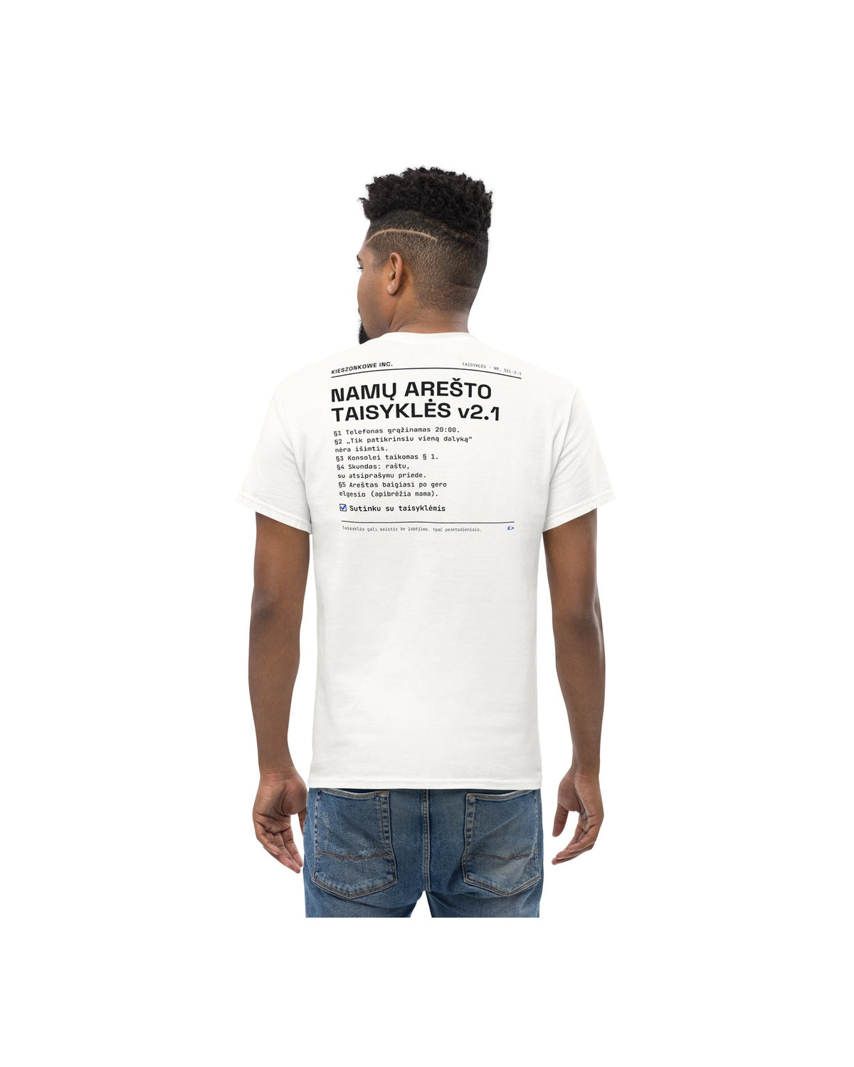Marškinėliai Namų arešto taisyklės, balta — ant modelio
